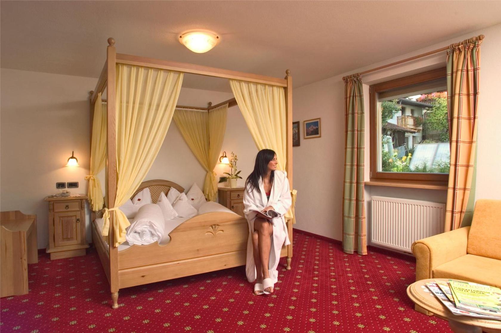 Hotel Tonnerhof Racines Exterior photo